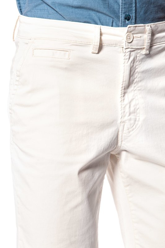 LEE CHINO SHORT PEARL WHITE L70YGK48