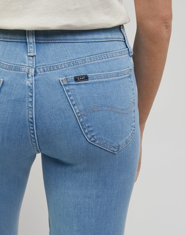 LEE ULC STRAIGHT DAMSKIE SPODNIE JEANSOWE JEANSY LT LINE L34FBJC90