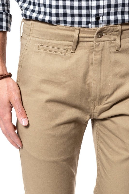 LEVI’S 502 TRUE CHINO MĘSKIE SPODNIE MATERIAŁOWE CHINO BEIGE 521630000