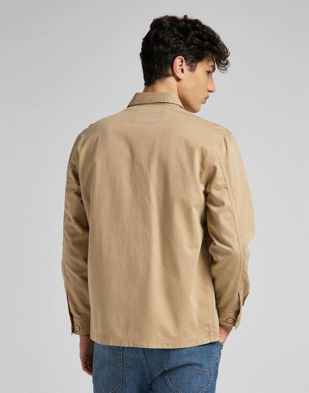 MĘSKA KOSZULA MATERIAŁOWA LEE BOX POCKET OVERSHIRT SERVICE SAND L68LQPOY