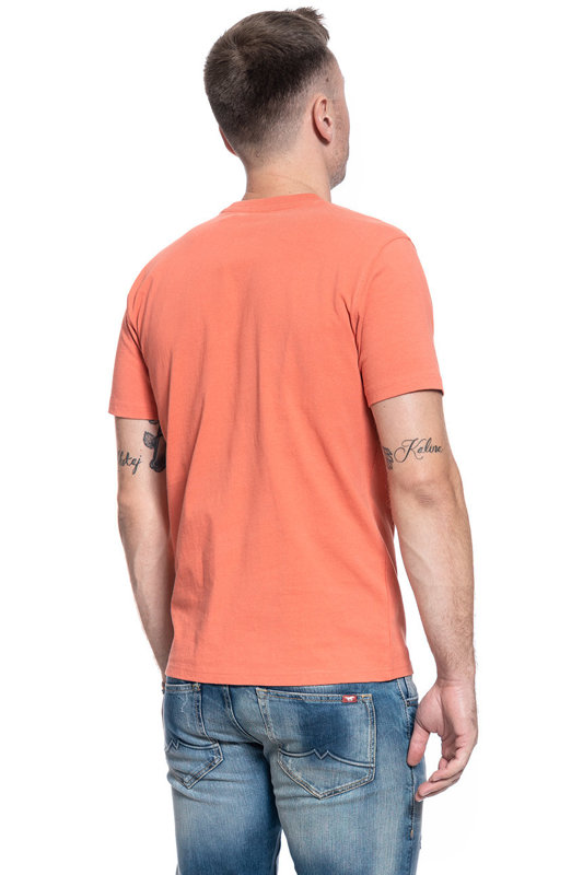 MĘSKI T-SHIRT LEE SS POCKET TEE PAPRIKA L64PSWNI