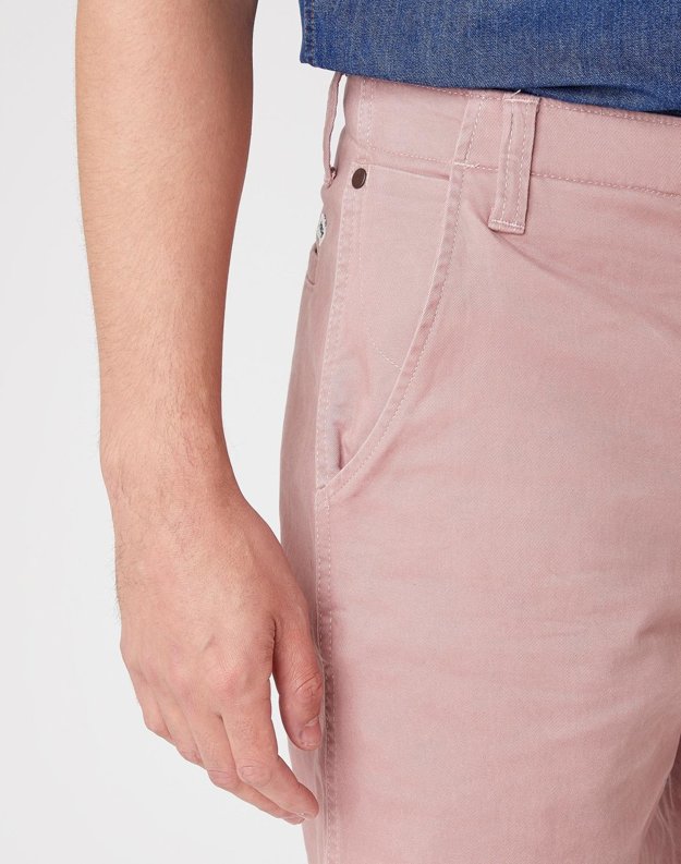 SPODENKI MĘSKIE WRANGLER CASEY CHINO SHORTS DUSTY PINK W1C150P30