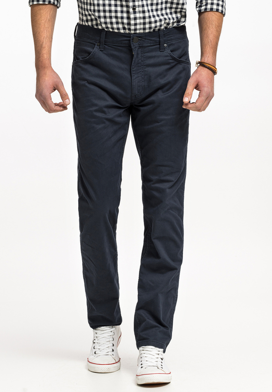 WRANGLER GREENSBORO MĘSKIE SPODNIE MATERIAŁOWE CHINO CHINOSY MARINE NAVY W15QOFB14