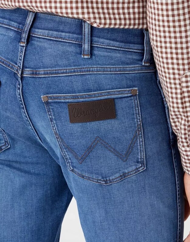 WRANGLER LARSTON MĘSKIE SPODNIE JEANSOWE JEANSY ROUGH RIDED W18SCSZ57