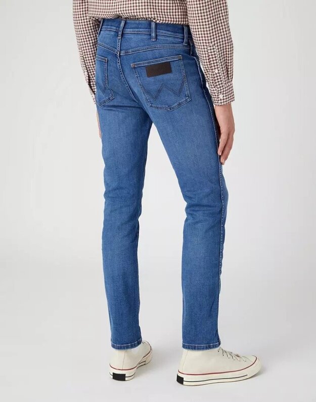 WRANGLER LARSTON MĘSKIE SPODNIE JEANSOWE JEANSY ROUGH RIDED W18SCSZ57