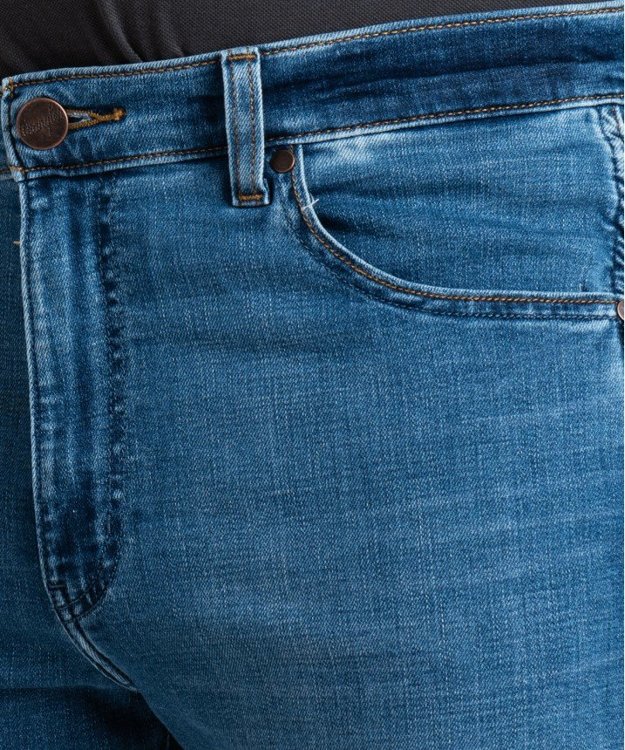 WRANGLER LARSTON MĘSKIE SPODNIE JEANSOWE JEANSY SOFTWEAR W18S74Z59