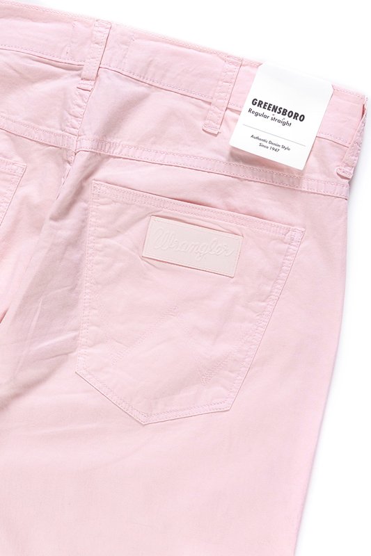 WRANGLER SPODNIE MĘSKIE GREENSBORO PEPPA PINK W15QMM20A