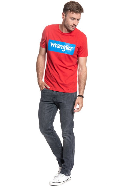 WRANGLER SS LOGO TEE FORMULA RED W742FKXWO