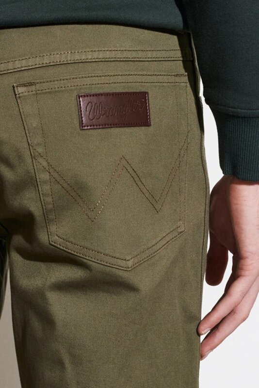 WRANGLER TEXAS MĘSKIE SPODNIE MATERIAŁOWE MILITARE GREEN W12193G40