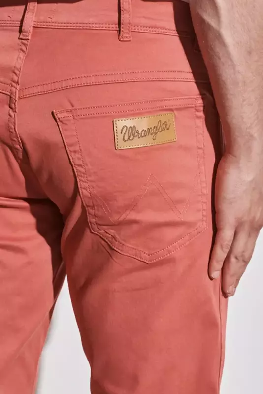 WRANGLER TEXAS SLIM MĘSKIE SPODNIE JEANSOWE FADED ROSE W12SEAXAP