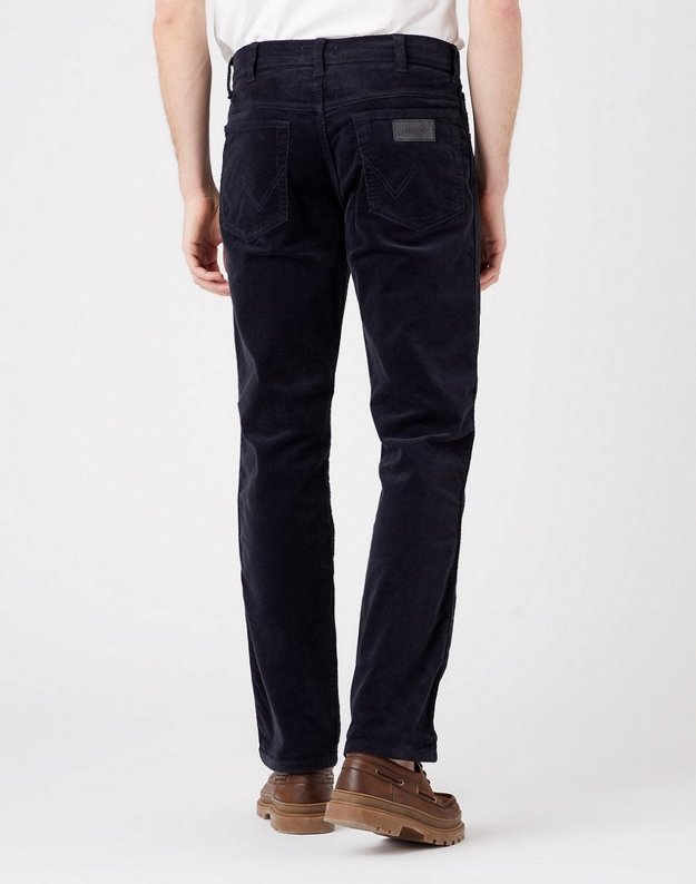 WRANGLER TEXAS SLIM MĘSKIE SPODNIE SZTRUKSOWE DARK NAVY W12SECXAE