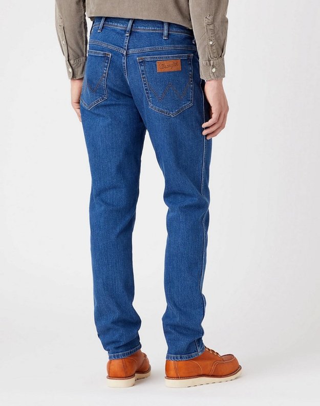 WRANGLER TEXAS TAPER MĘSKIE SPODNIE JEANSOWE REVIVAL W12TJX26Y