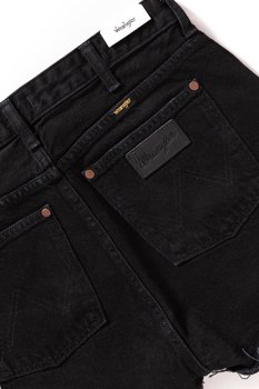 DAMSKIE SPODENKI WRANGLER THE SHORT BLACK W27XRJ24Q