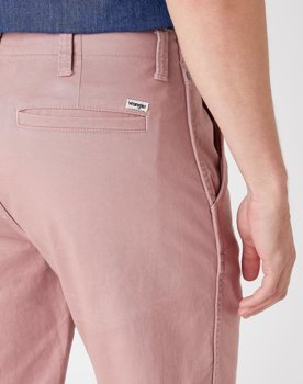 SPODENKI MĘSKIE WRANGLER CASEY CHINO SHORTS DUSTY PINK W1C150P30