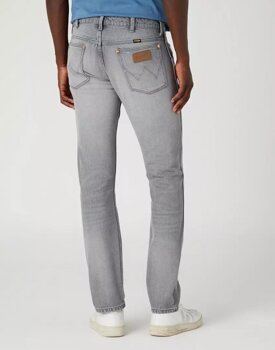 WRANGLER 11MWZ MĘSKIE SPODNIE JEANSOWE JEANSY SILVER LINING W1MZEBZ98