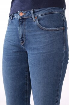 WRANGLER BOOTCUT DAMSKIE SPODNIE JEANSOWE JEANSY DŻINSY DANCING DAYS W28B70016