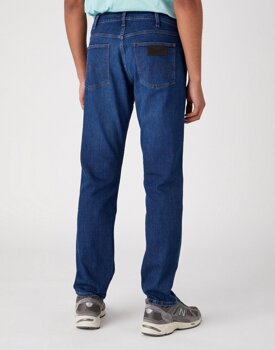 WRANGLER GREENSBORO MĘSKIE SPODNIE JEANSOWE FREE WAY W15QYJZ99