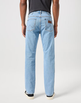 WRANGLER GREENSBORO MĘSKIE SPODNIE JEANSOWE JEANSY DŻINSY GOOD VIBES 112350651