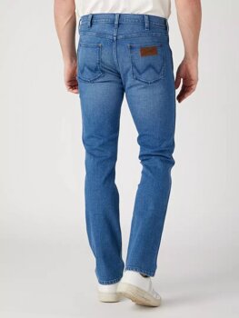 WRANGLER GREENSBORO MĘSKIE SPODNIE JEANSOWE JEANSY EASY DAYS W15QHN42M