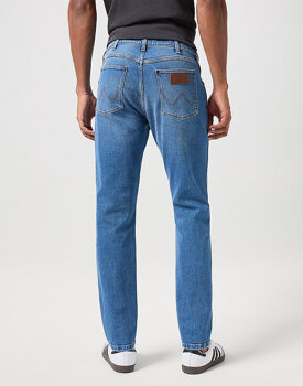 WRANGLER LARSTON MĘSKIE SPODNIE JEANSOWE JEANSY DŻINSY GARNER BLUE W112350846