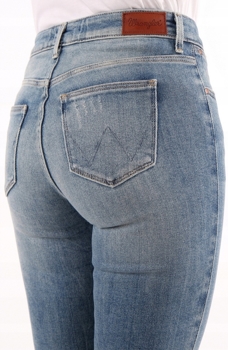 WRANGLER SKINNY DAMSKIE SPODNIE JEANSOWE ALL SHE WANTS W28KCZ99J