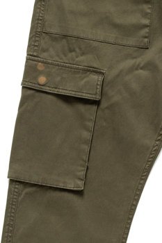 WRANGLER SPODNIE MĘSKIE CARGO IVY GREEN W15EA4XIX